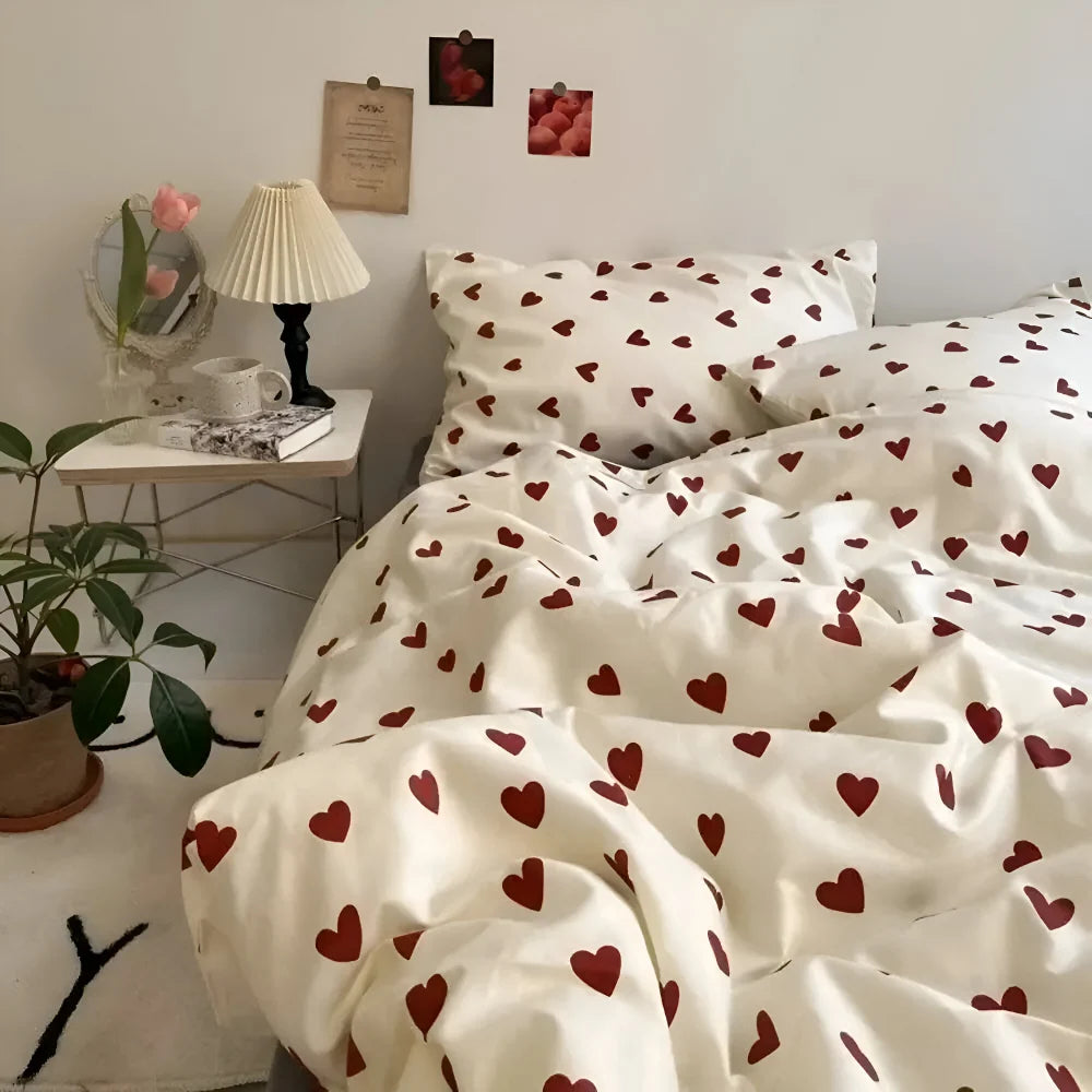Bedding Set Heart Pattern Soft Polyester Machine Washable