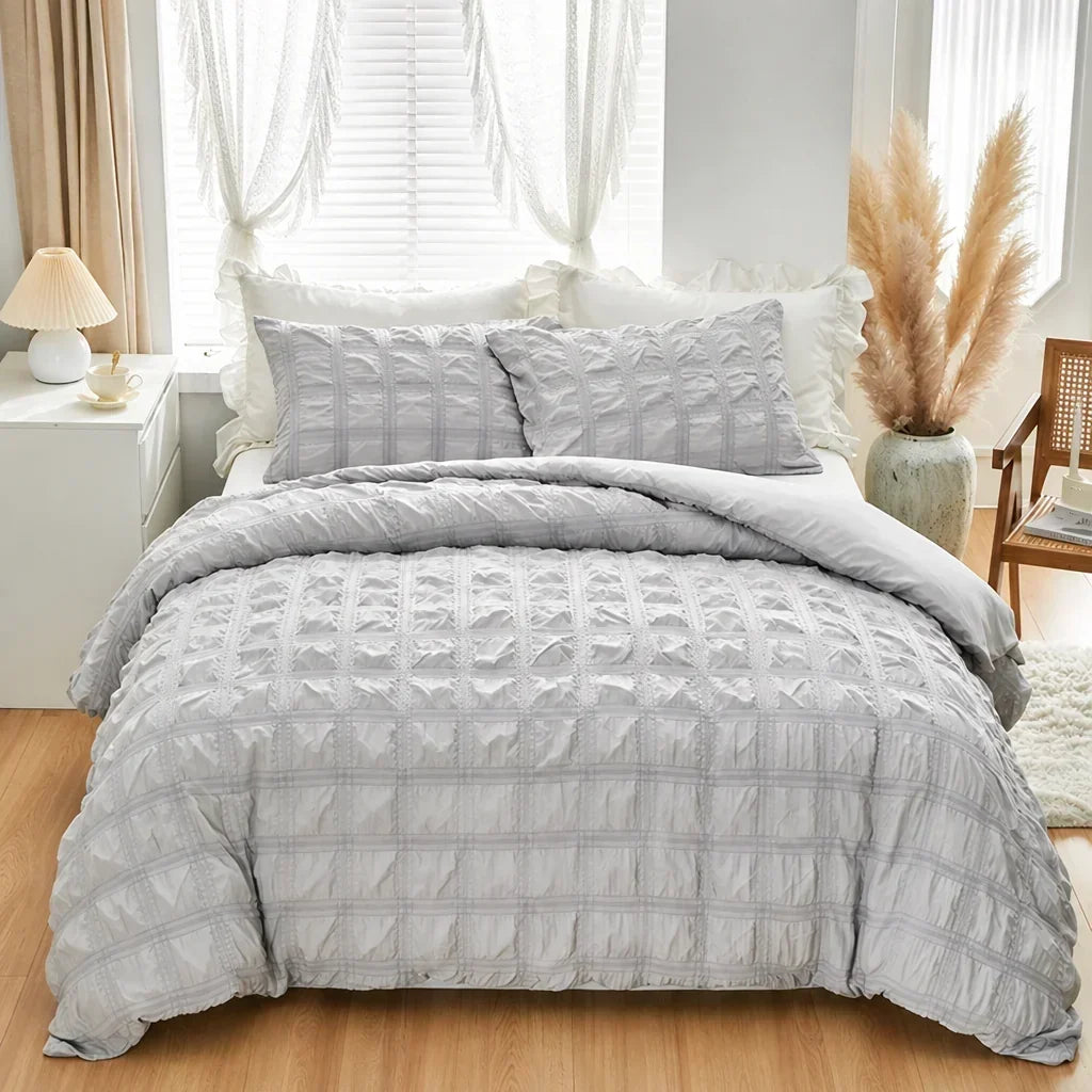 Bedding Set Pintuck Texture Breathable & Wrinkle-Resistant