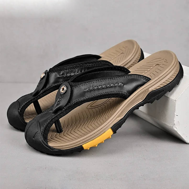 Closed-Toe Flip-Flops Protective Toe Cover Non-Slip Quick-Dry Upper