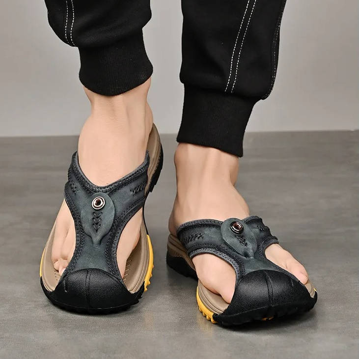 Closed-Toe Flip-Flops Protective Toe Cover Non-Slip Quick-Dry Upper