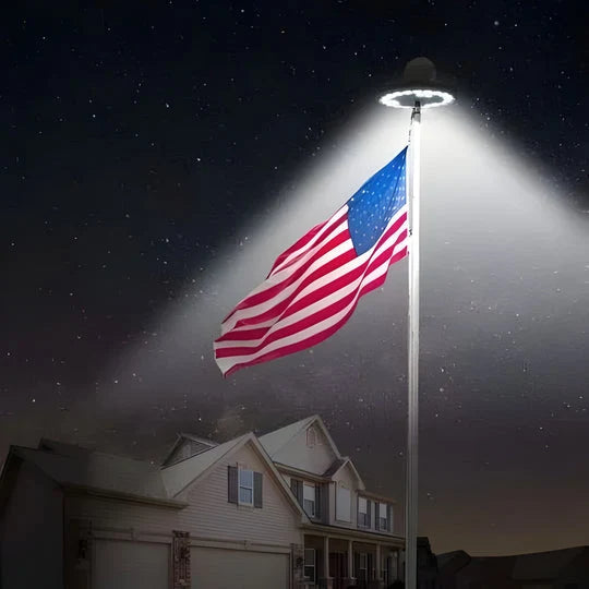 Flagpole Light Solar Dusk-To-Dawn 700 Lumens