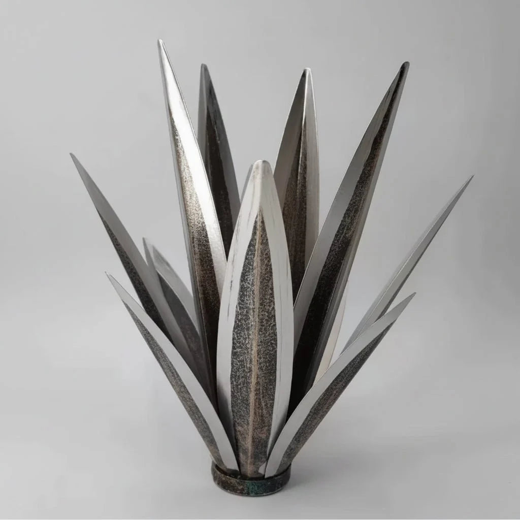 Garden Sculpture Weatherproof Metal 3D Leaf Design