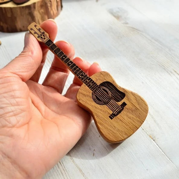 Guitar Pick Box Solid Oak Personalized Engraving Removable Stand