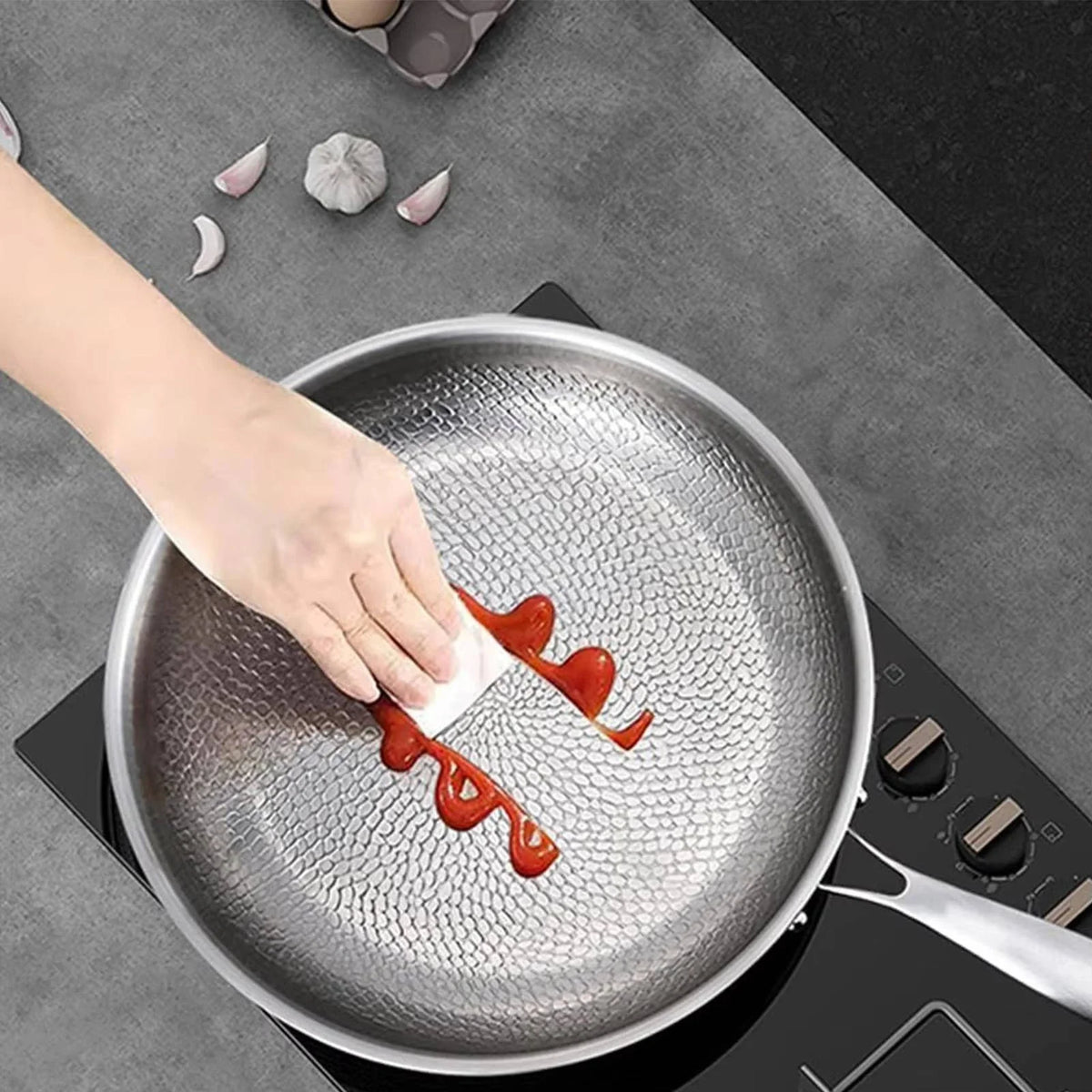 Skillet Titanium Steel Fish-Scale Non-Stick Multi-Stove Compatible