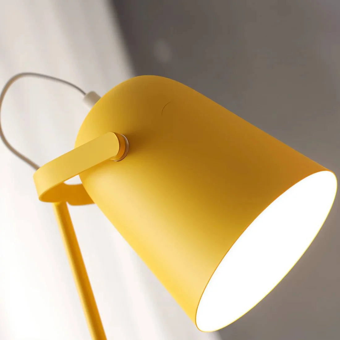 Table Lamp Adjustable Tilt & Rotating Shade Iron Base