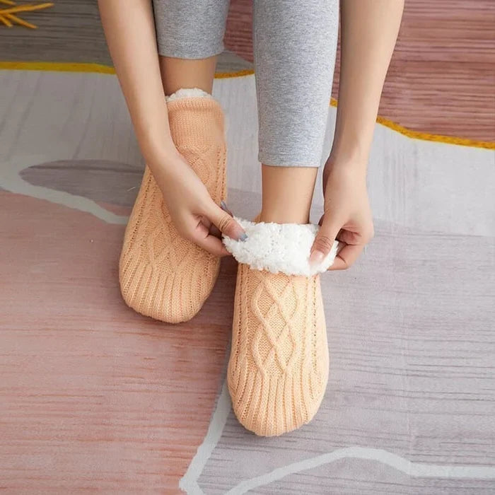 Thermal Socks Fleece-Lined Moisture-Wicking Silica Grip Soles