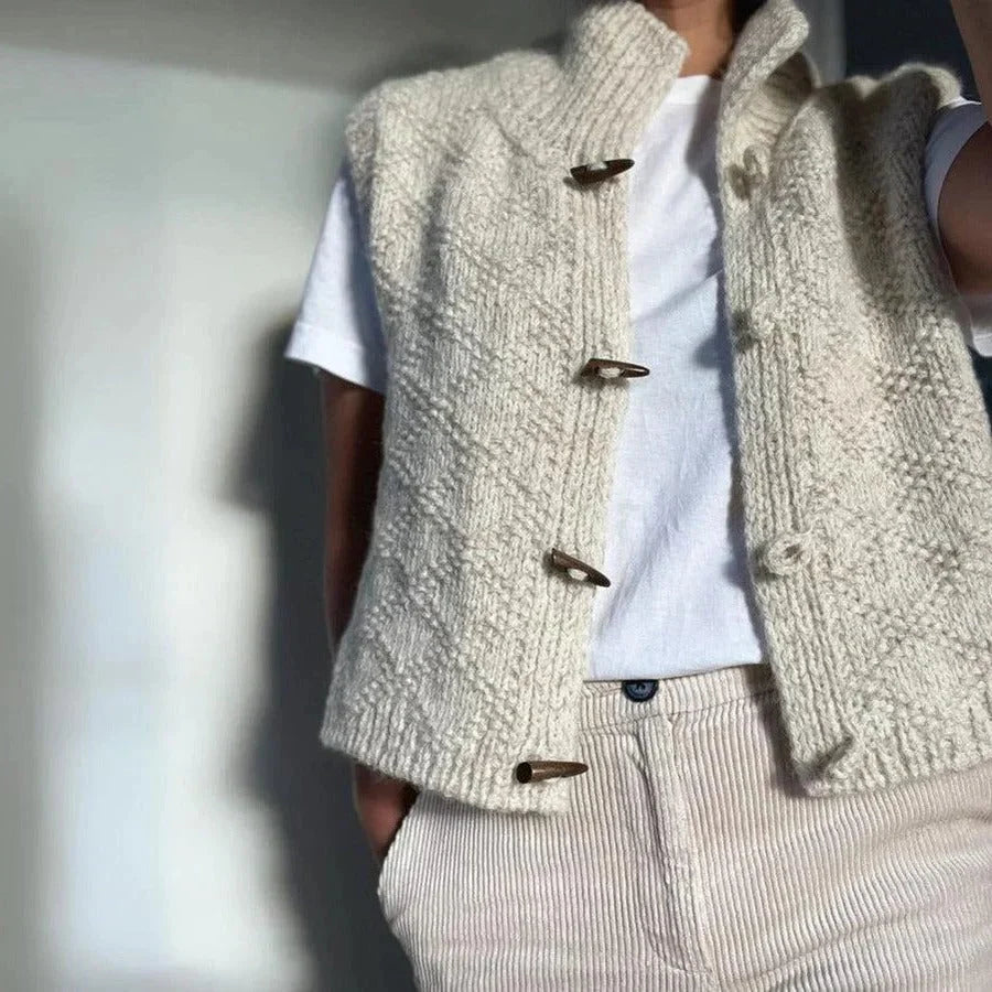 Vest Structured Fit Sleeveless Layering Design