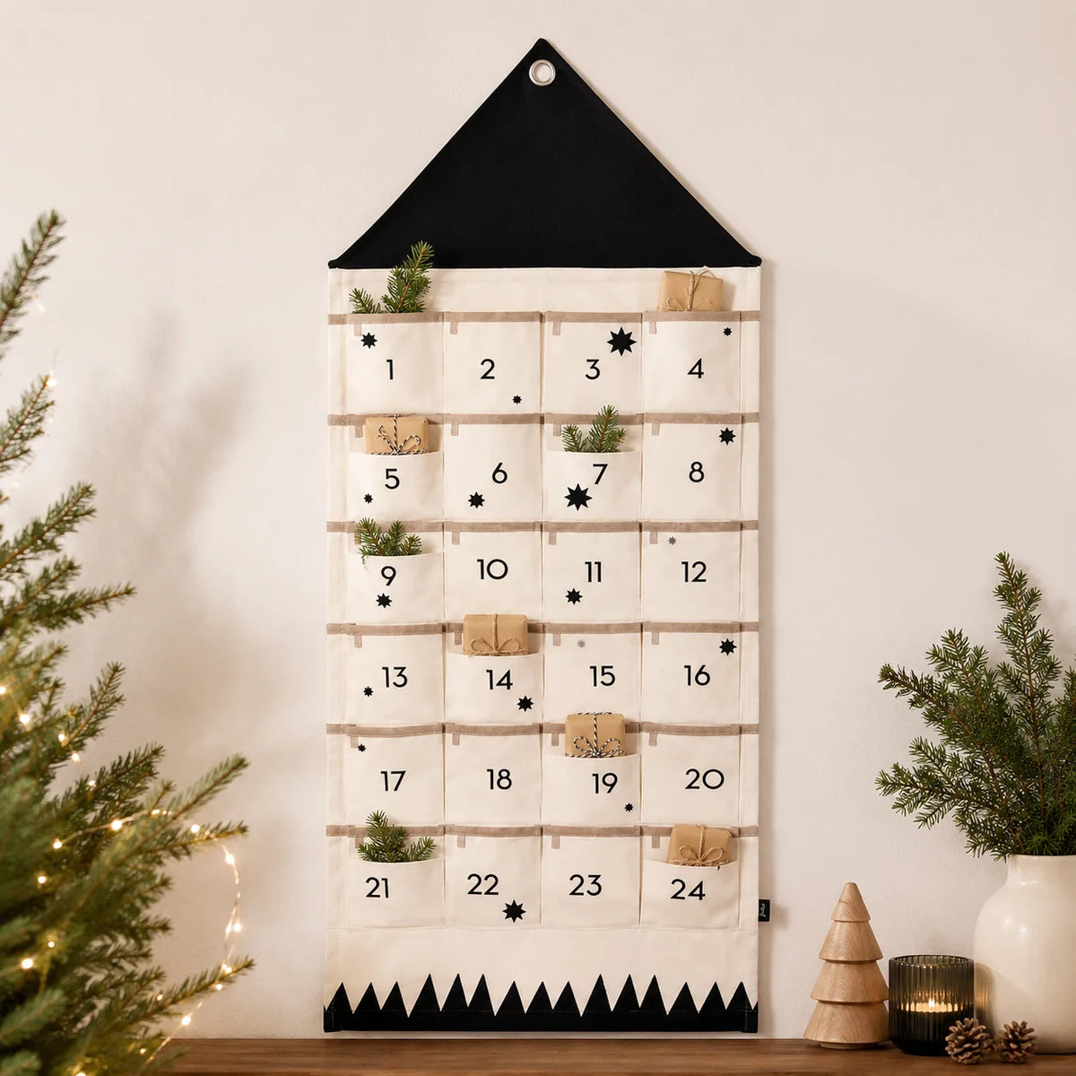 Advent Calendar 24 Fabric Pockets Reusable Hanging Design