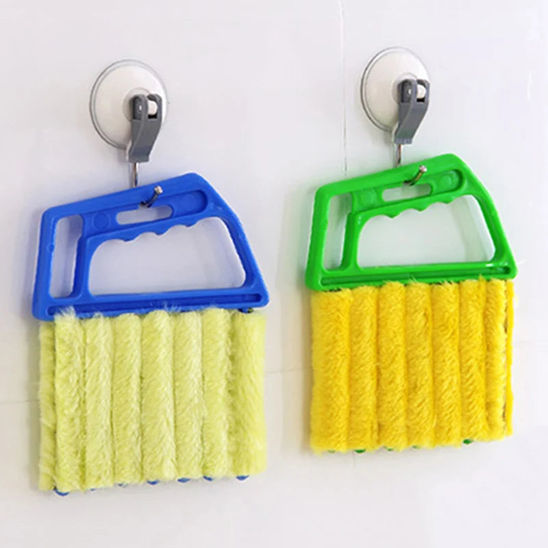 Blind Cleaner Multi-Arm Removable & Washable Microfiber Head