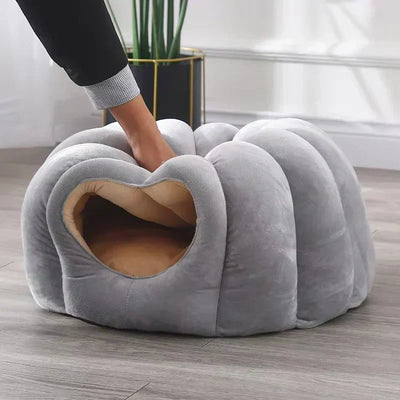Cat Bed Pumpkin Shape Heat Retaining Washable