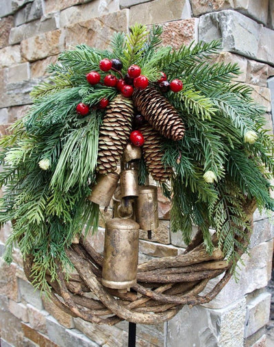 Christmas Wreath Rustic Vine Pinecones Berries & Gold Bells Indoor Outdoor Decor