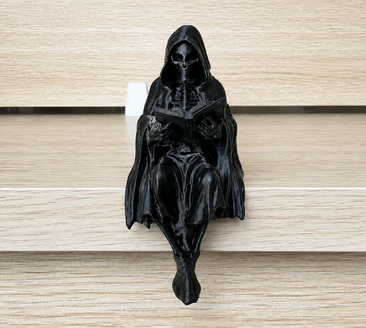 Figurine Gothic Hooded Resin 2.95 Inch
