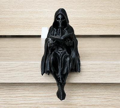 Figurine Gothic Hooded Resin 2.95 Inch