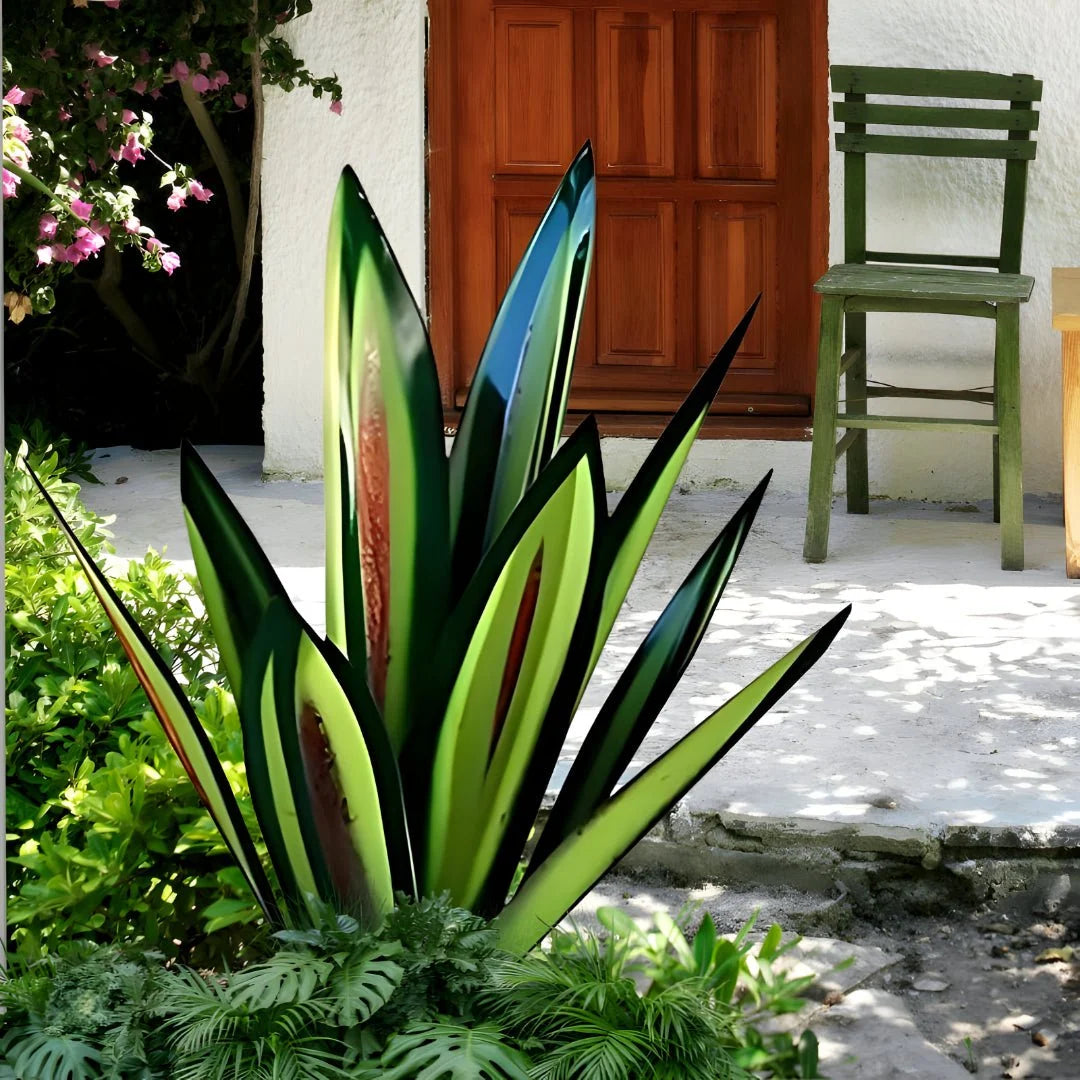 Garden Sculpture Weatherproof Metal 3D Leaf Design