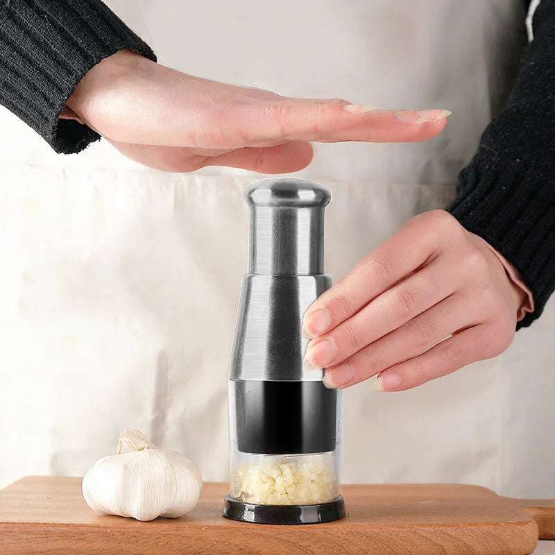 Garlic Chopper Enclosed Chamber Stainless Steel Blades & Ergonomic Grip