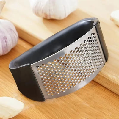 Garlic Press Stainless Steel Lever-Action & Ergonomic Handles