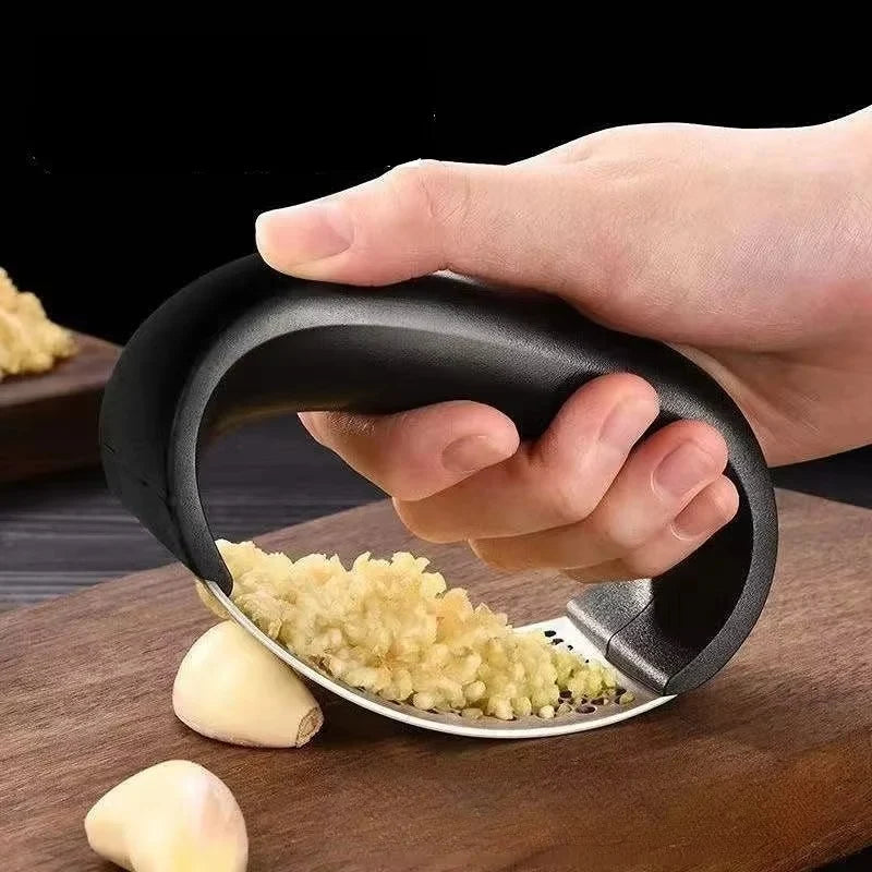 Garlic Press Stainless Steel Lever-Action & Ergonomic Handles