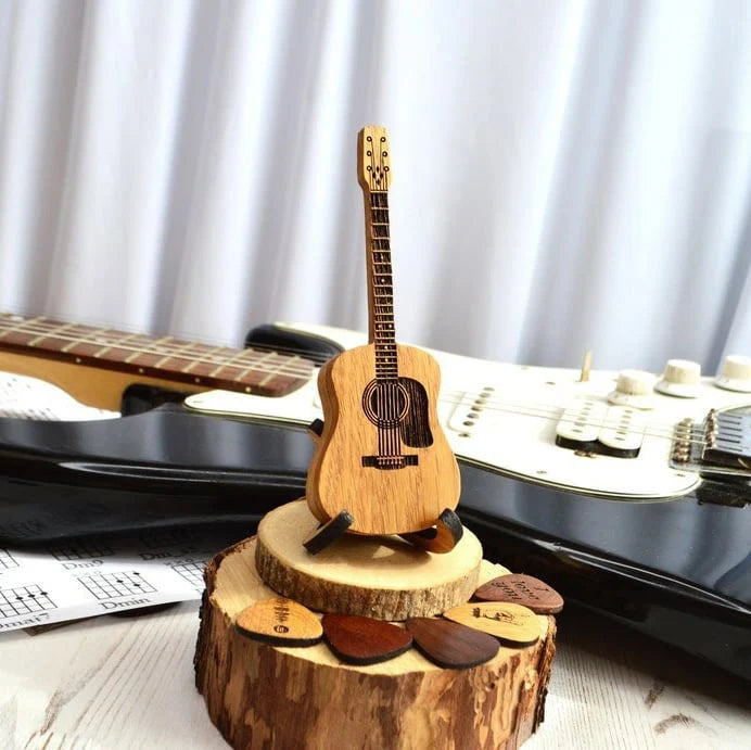 Guitar Pick Box Solid Oak Personalized Engraving Removable Stand