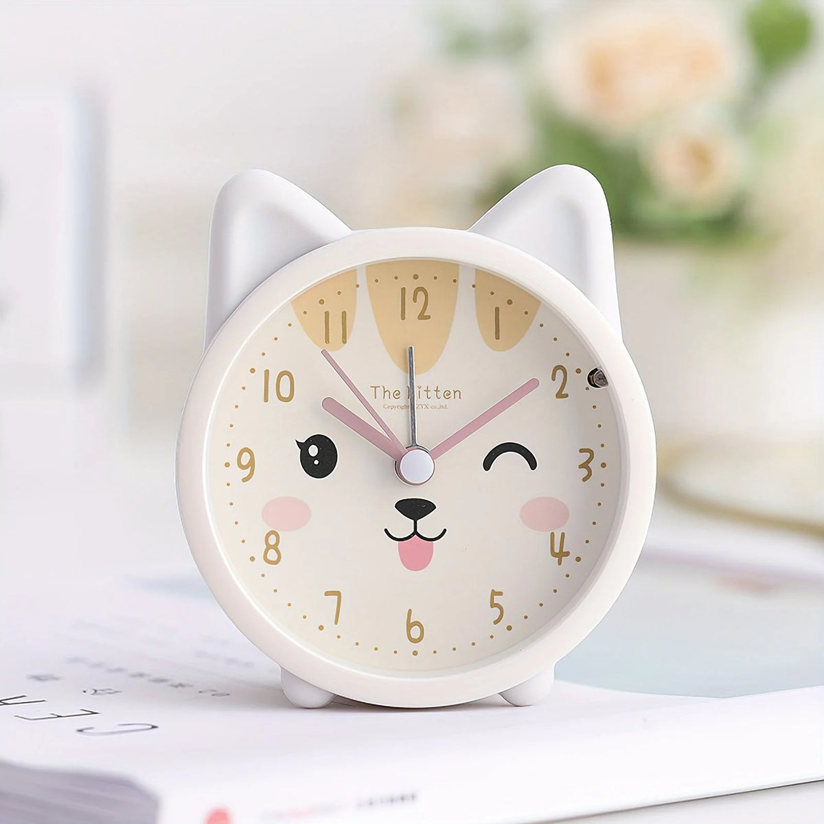 Kids Analog Alarm Clock Silent Movement & Night Light