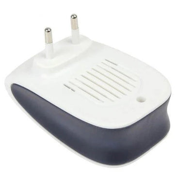 Pest Repellent Ultrasonic & Electromagnetic Plug-In Pet-Safe