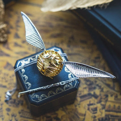 Ring Box Movable Wings Gold Finish