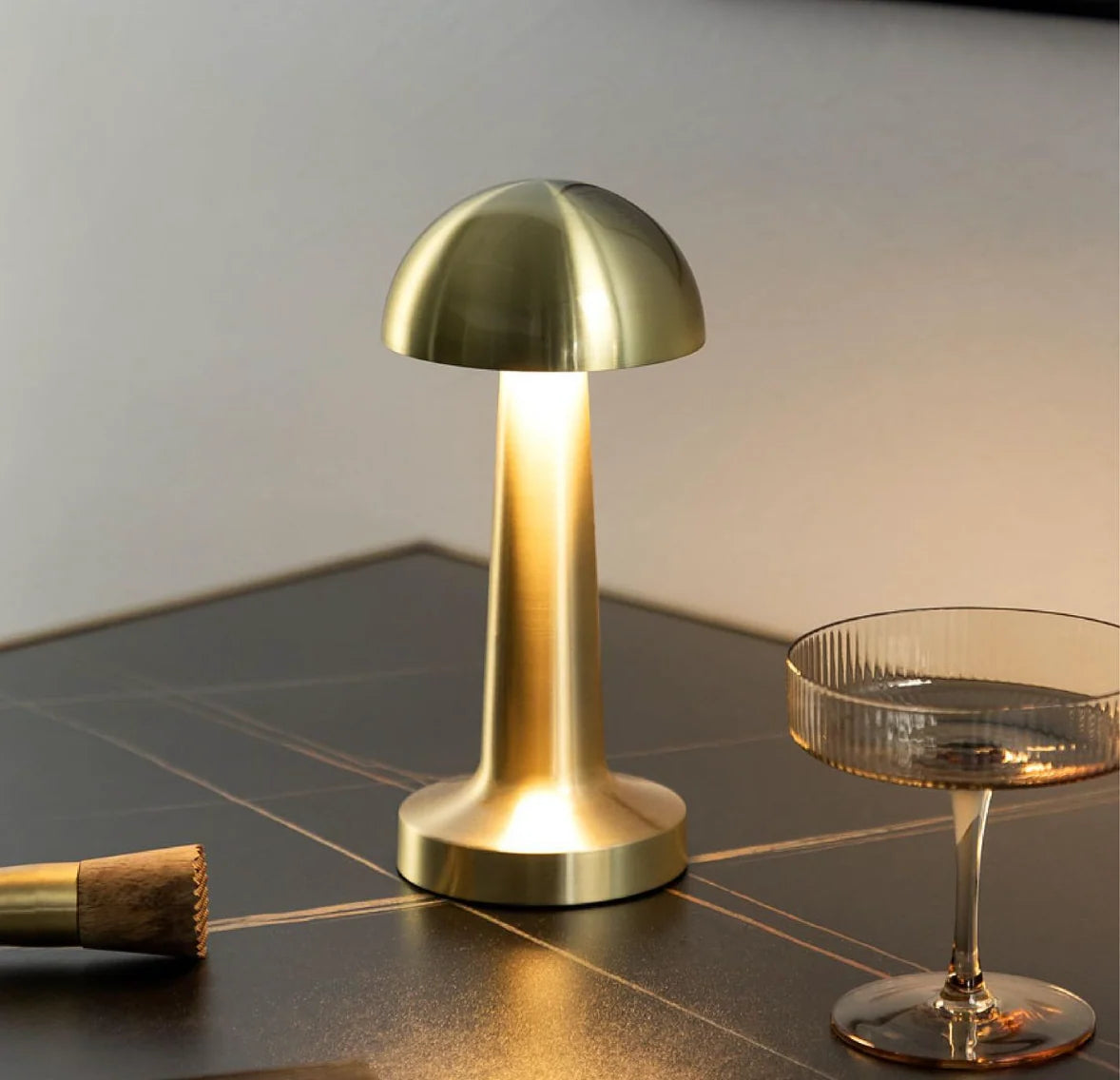 Table Lamp Mushroom Design 3-Color Touch USB Rechargeable