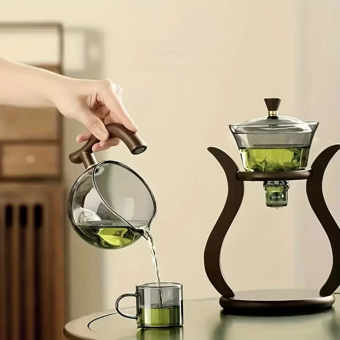 Teapot Magnetic Flow Control Built-In Infuser Heat-Resistant Glass