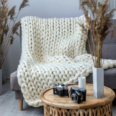 Throw Blanket Hand-Knitted Natural Fibers All-Season