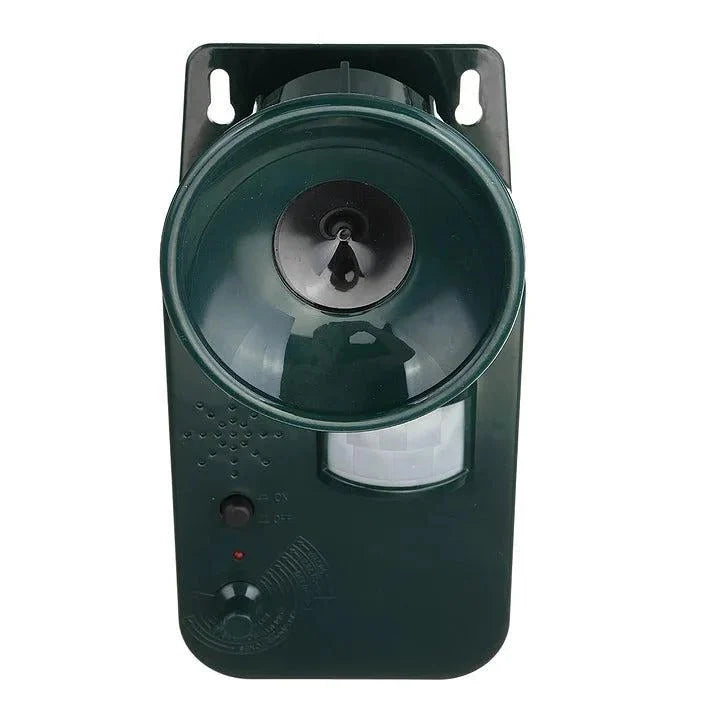 Ultrasonic Animal Repeller Motion-Activated & Flashing Light Weather-Resistant