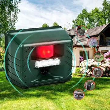 Ultrasonic Animal Repeller Motion-Activated Solar-Powered 70 Foot Range