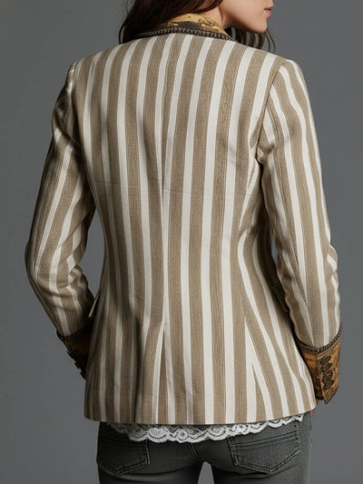 Women's Blazer Tailored Fit Two-Button Contrast Lapels & Cuffs